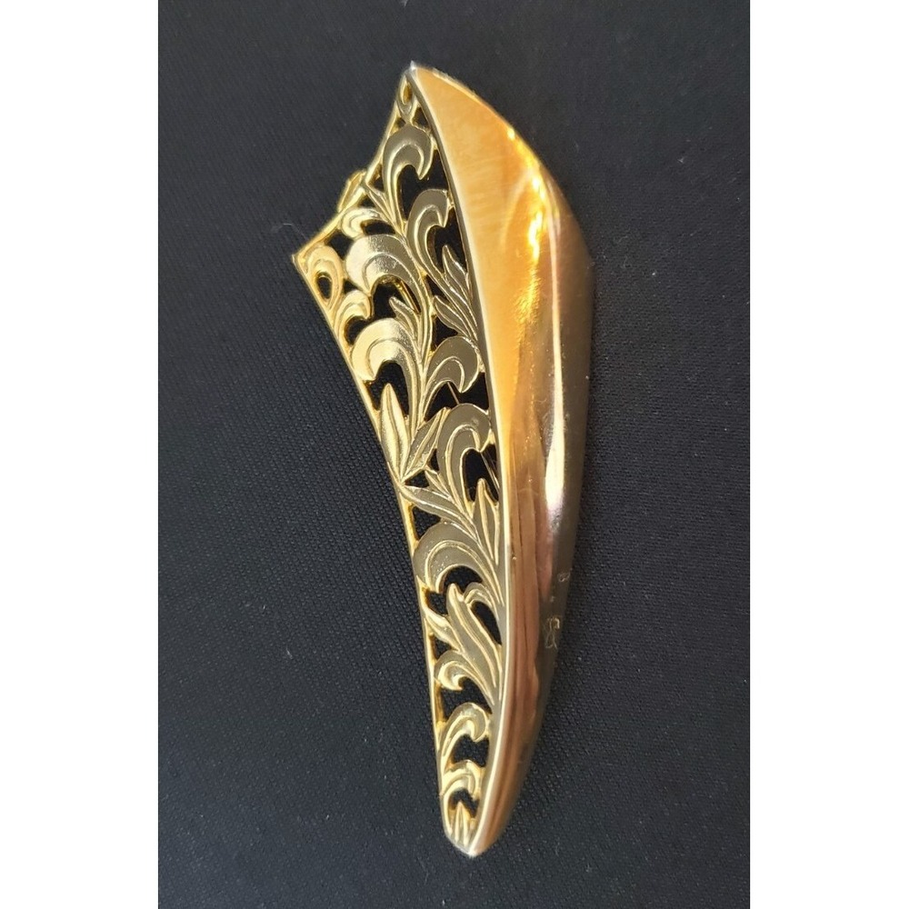 Signed Venue USA Vintage Brooch, Pin Gold Tone 2-3/4" Swirl Goldtone